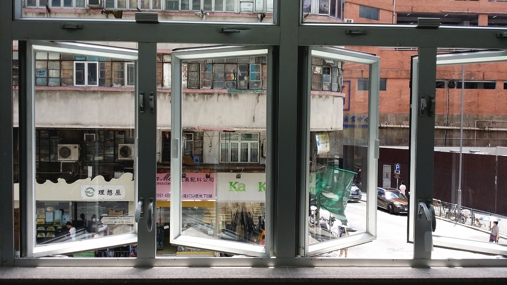 玻璃清洗後